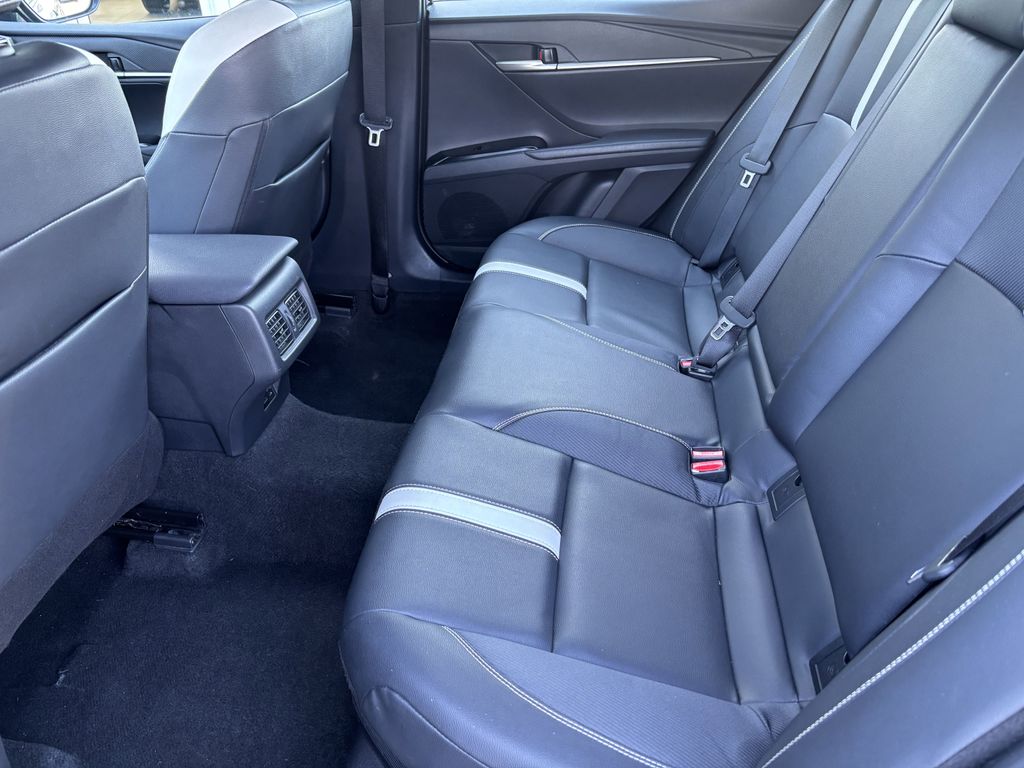 2025 Toyota Camry SE - Photo 26