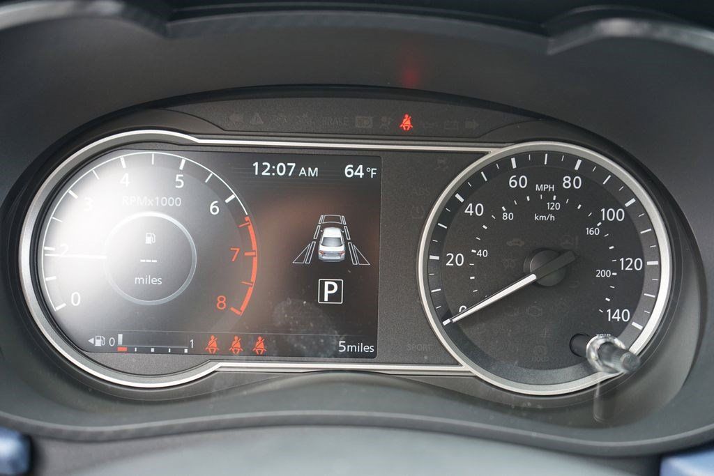 2025 Nissan Versa Sedan SV - Photo 13