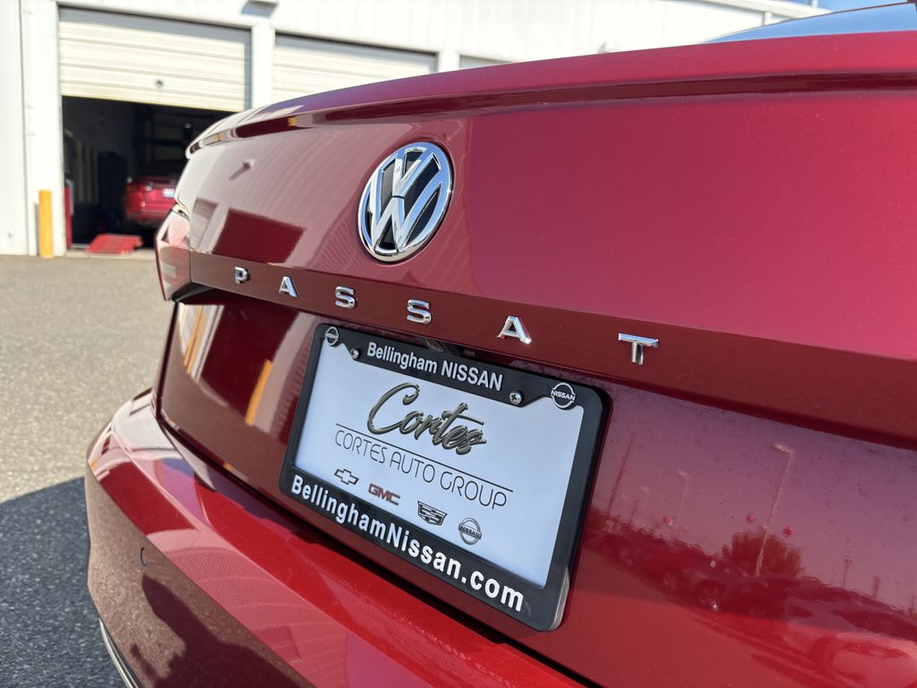 2022 Volkswagen Passat Limited Edition - Photo 9