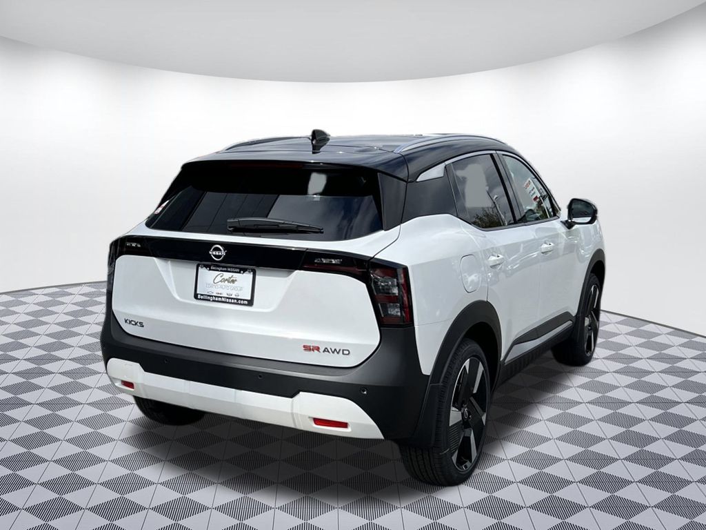 2025 Nissan Kicks SR photo 3