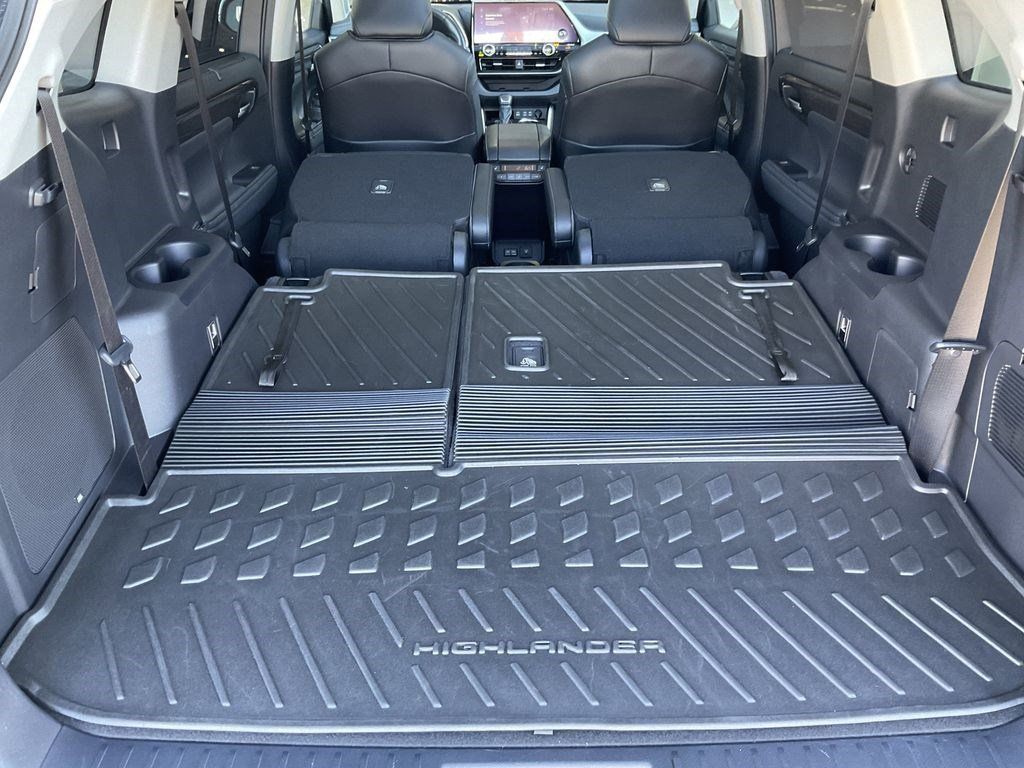 2024 Toyota Highlander Platinum - Photo 55