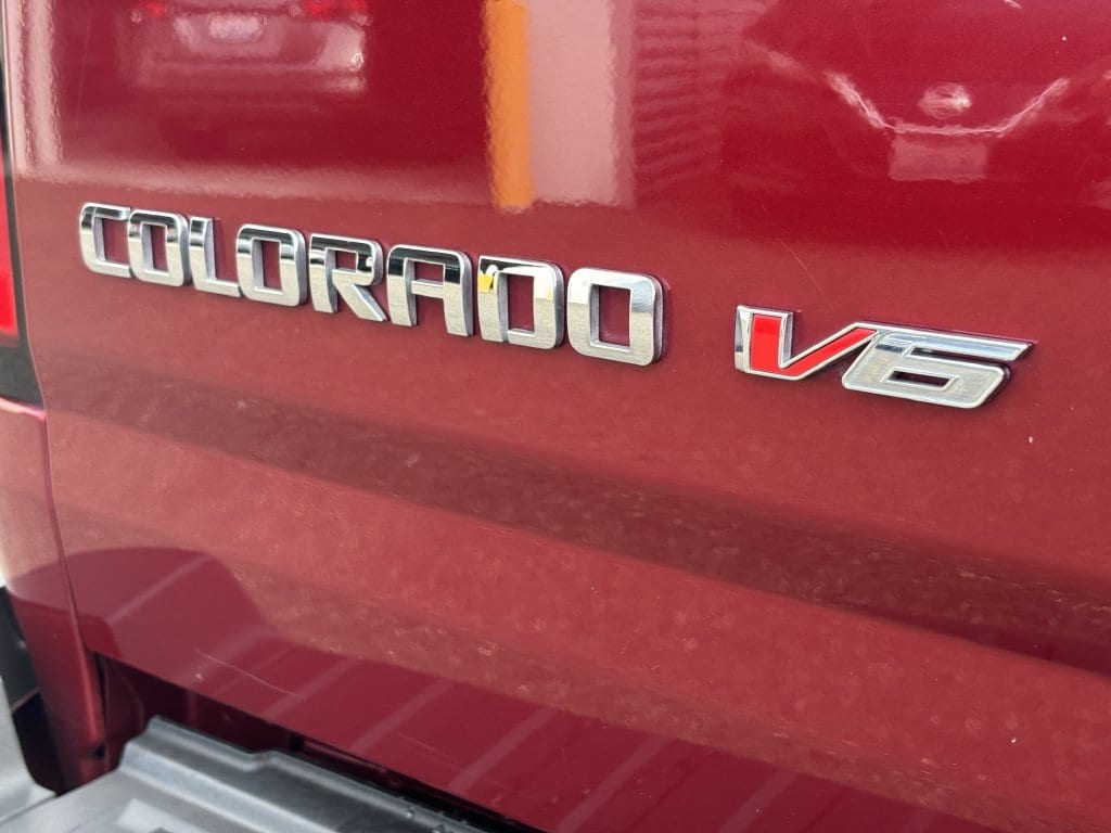 2018 Chevrolet Colorado LT - Photo 11