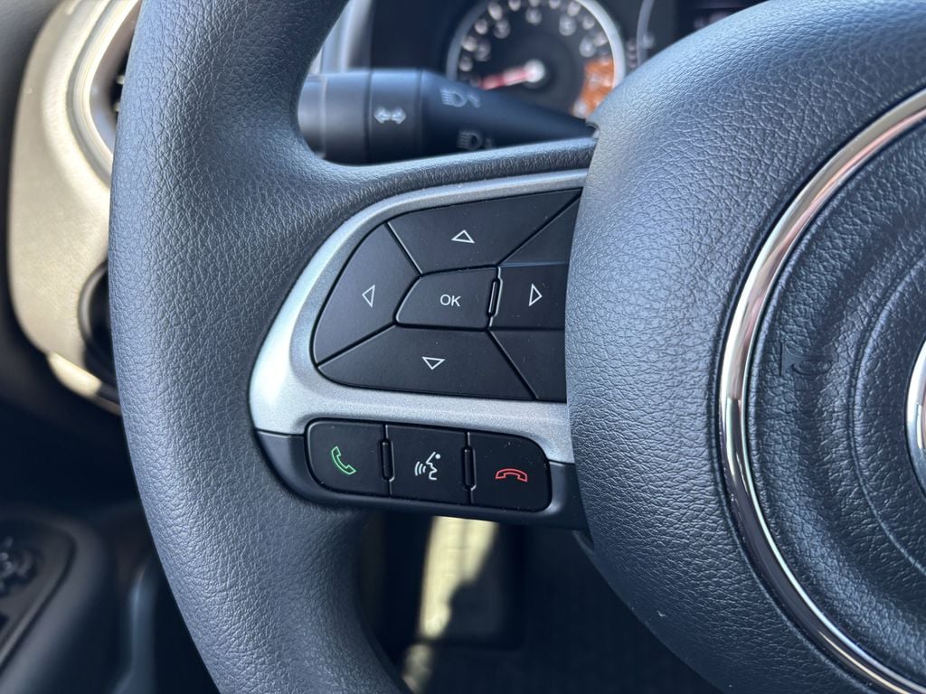 2023 Jeep Renegade Latitude - Photo 19
