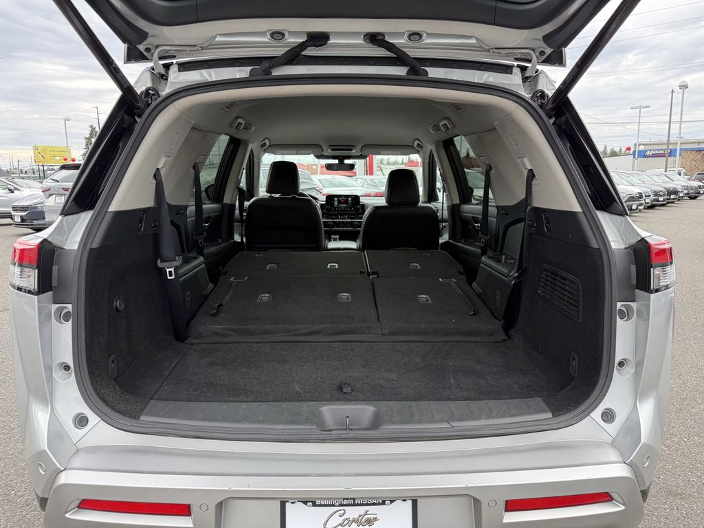 2025 Nissan Pathfinder SL - Photo 28