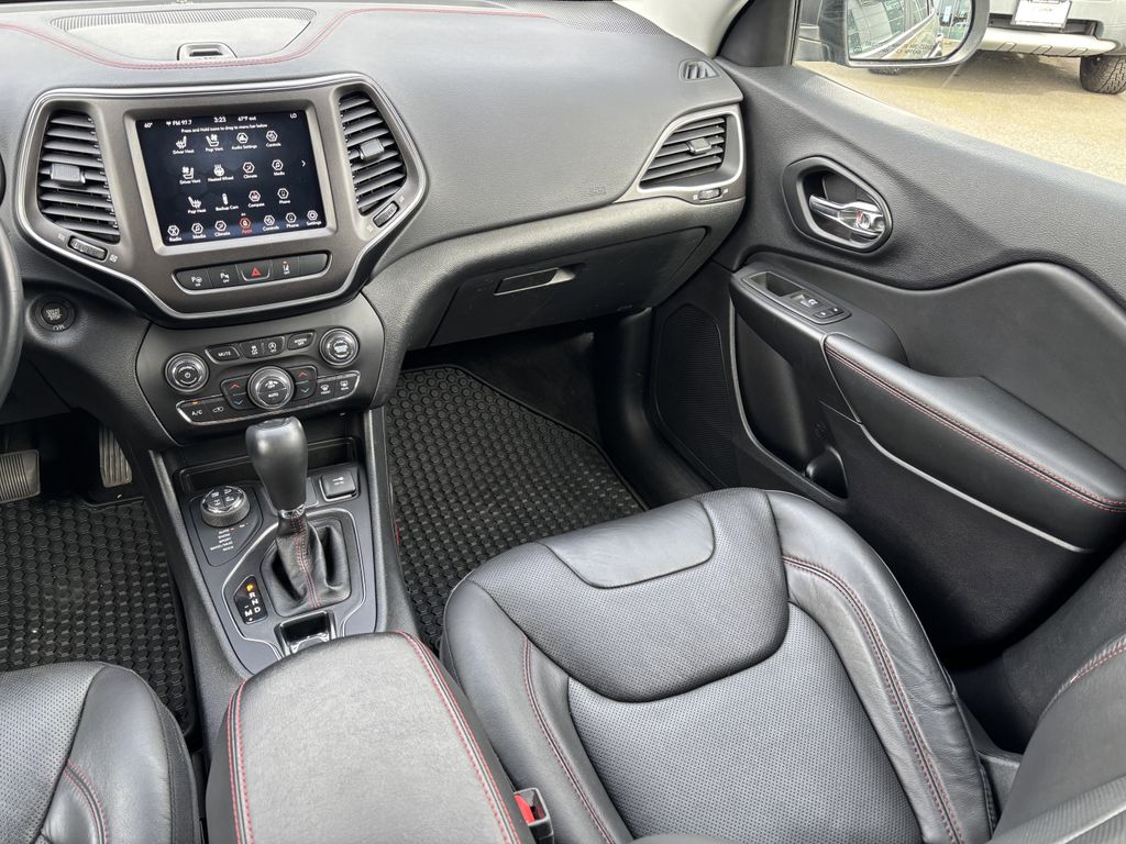 2021 Jeep Cherokee Trailhawk - Photo 23