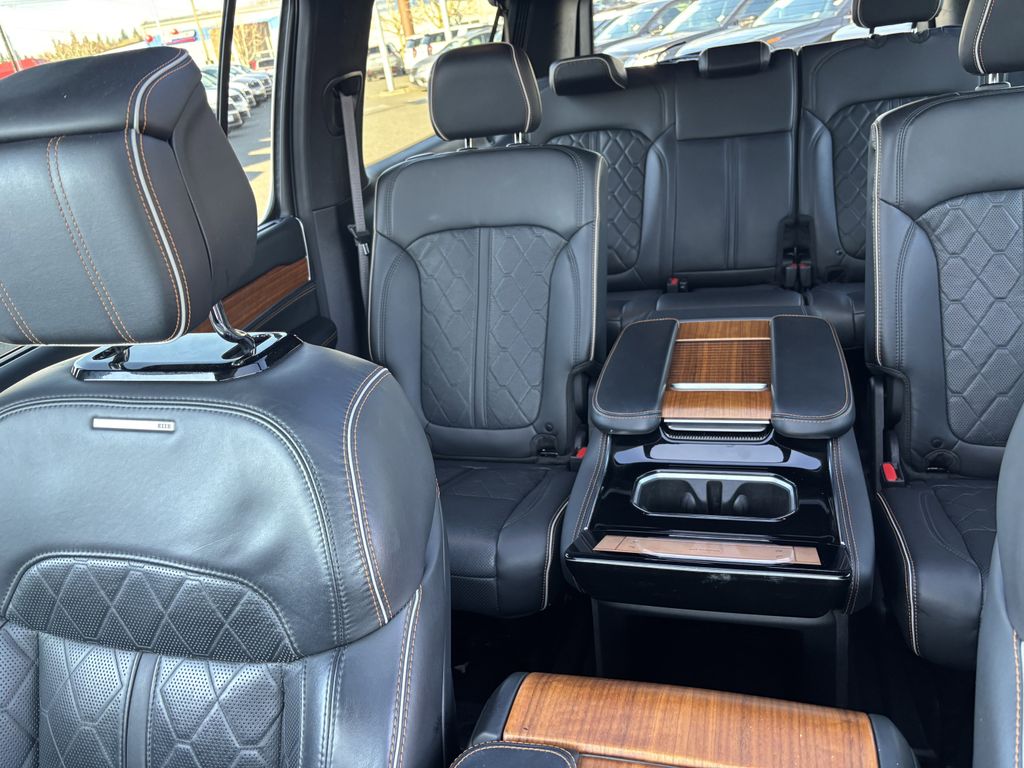 2024 Jeep Grand Wagoneer L Series III - Photo 25