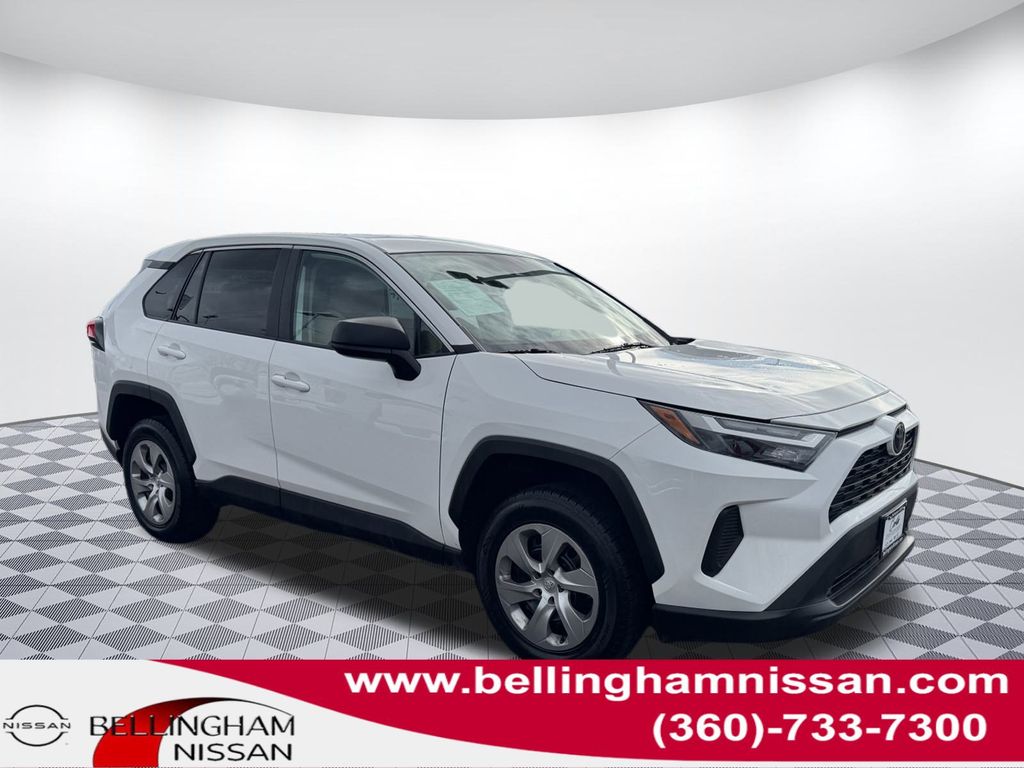 2023 Toyota RAV4 LE