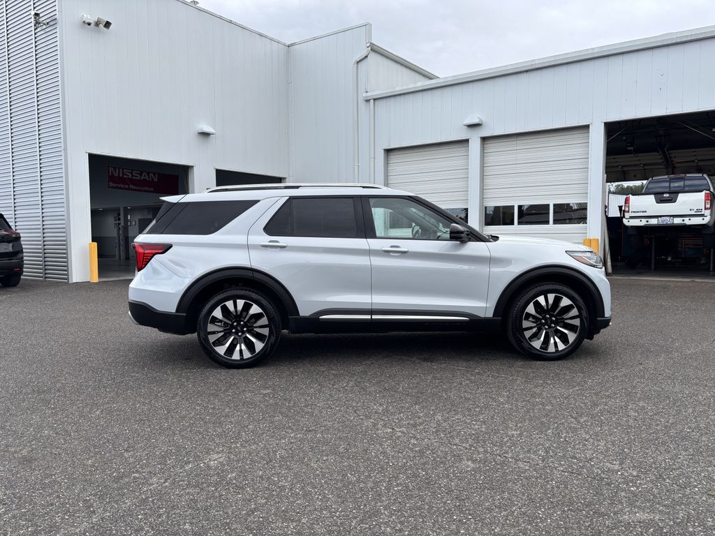 2025 Ford Explorer Platinum - Photo 8