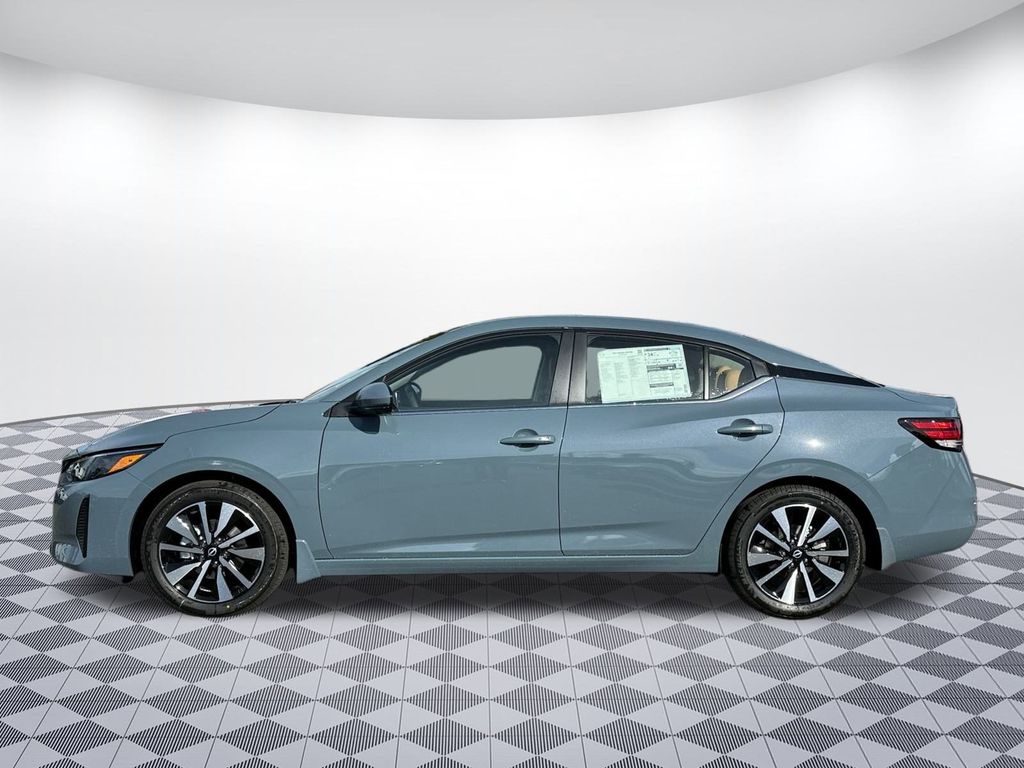 2025 Nissan Sentra SV photo 4