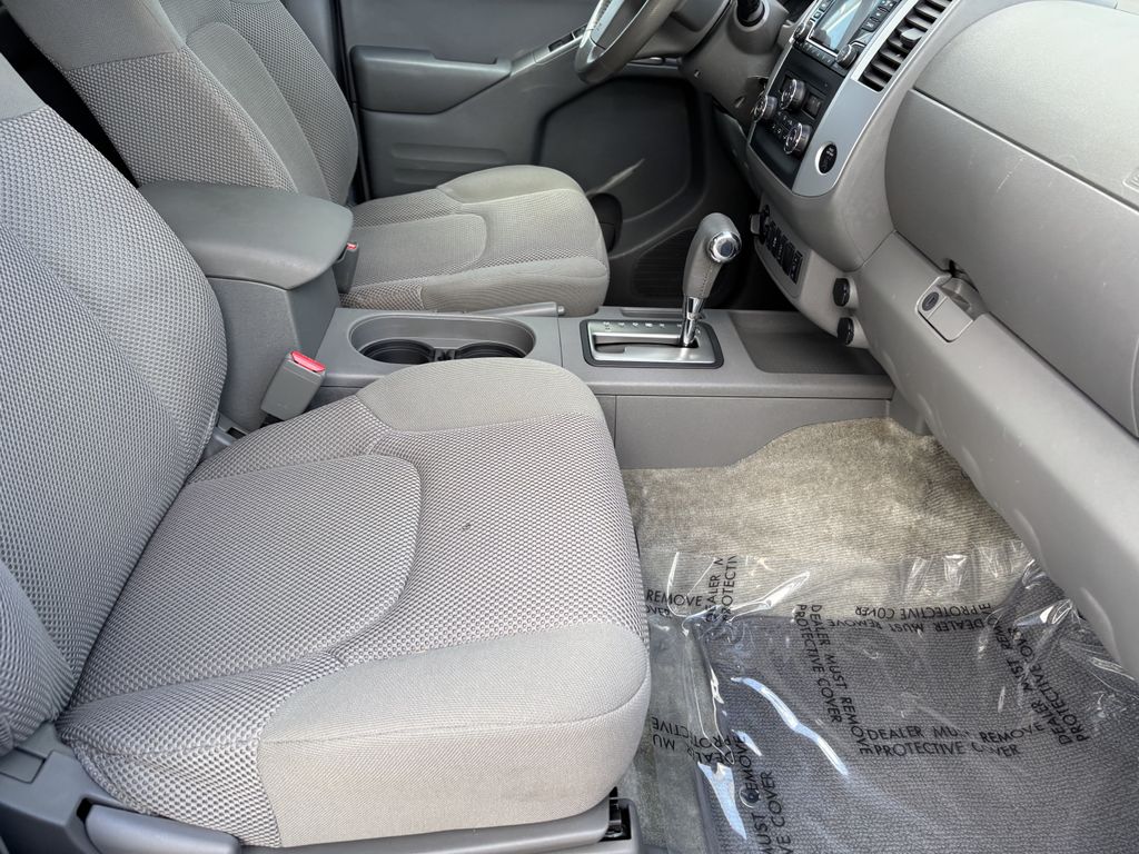 2016 Nissan Frontier SV - Photo 28