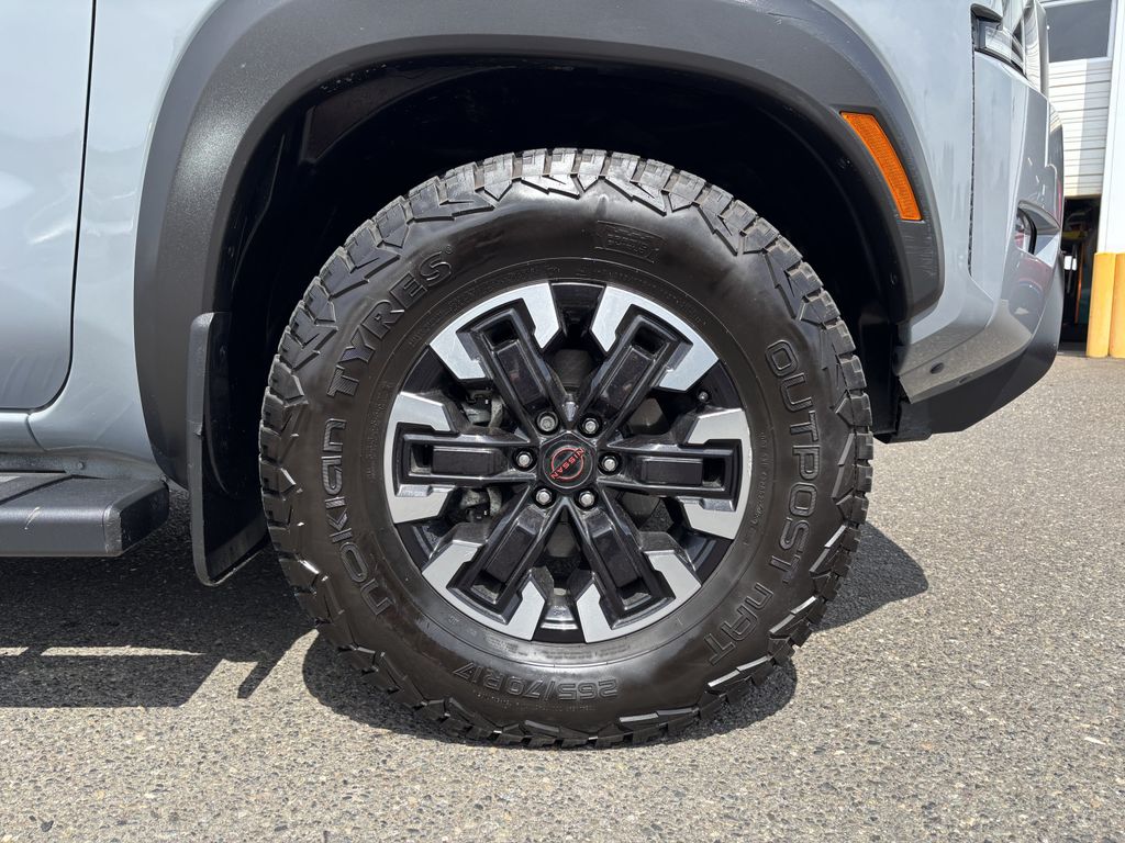 2022 Nissan Frontier PRO-4X - Photo 9