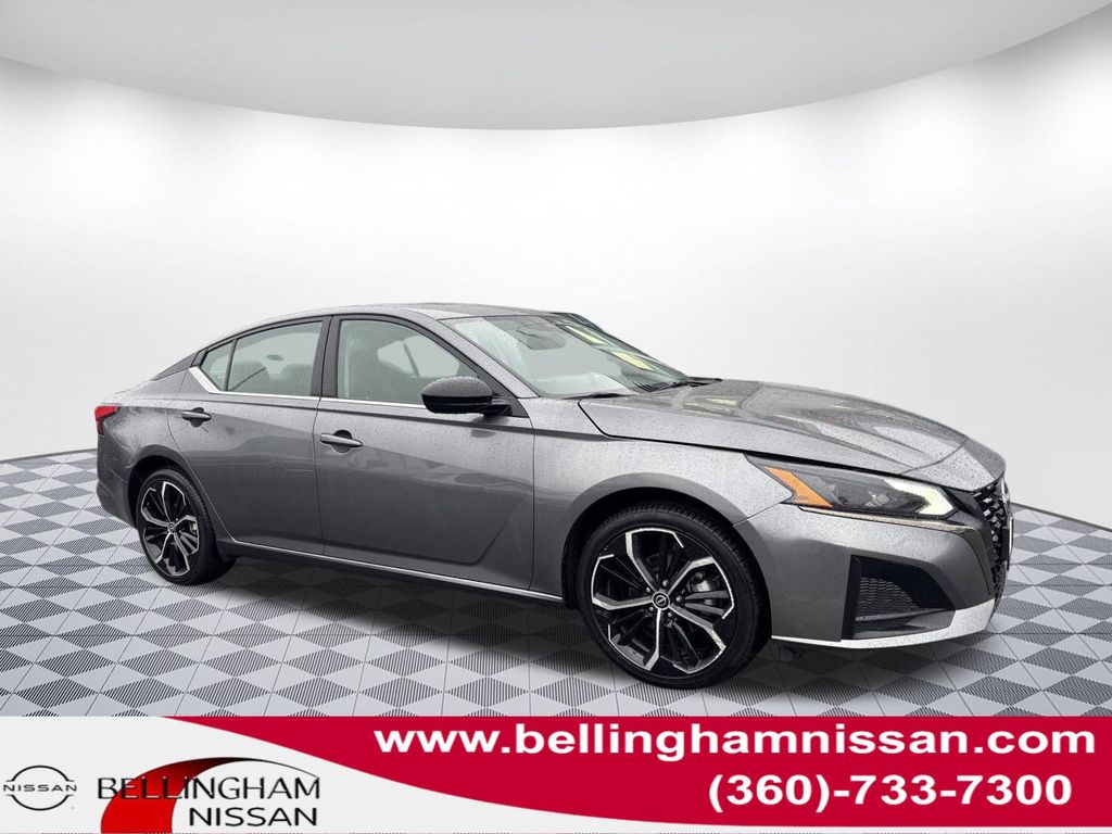 2024 Nissan Altima SR