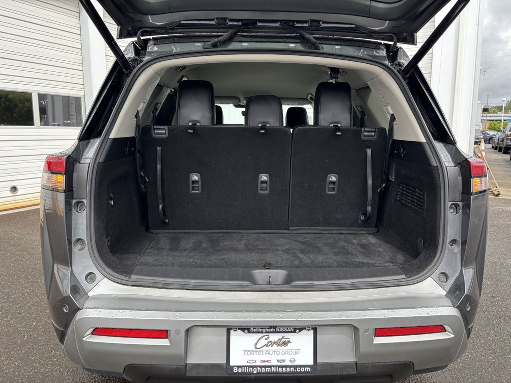 2025 Nissan Pathfinder SL - Photo 27