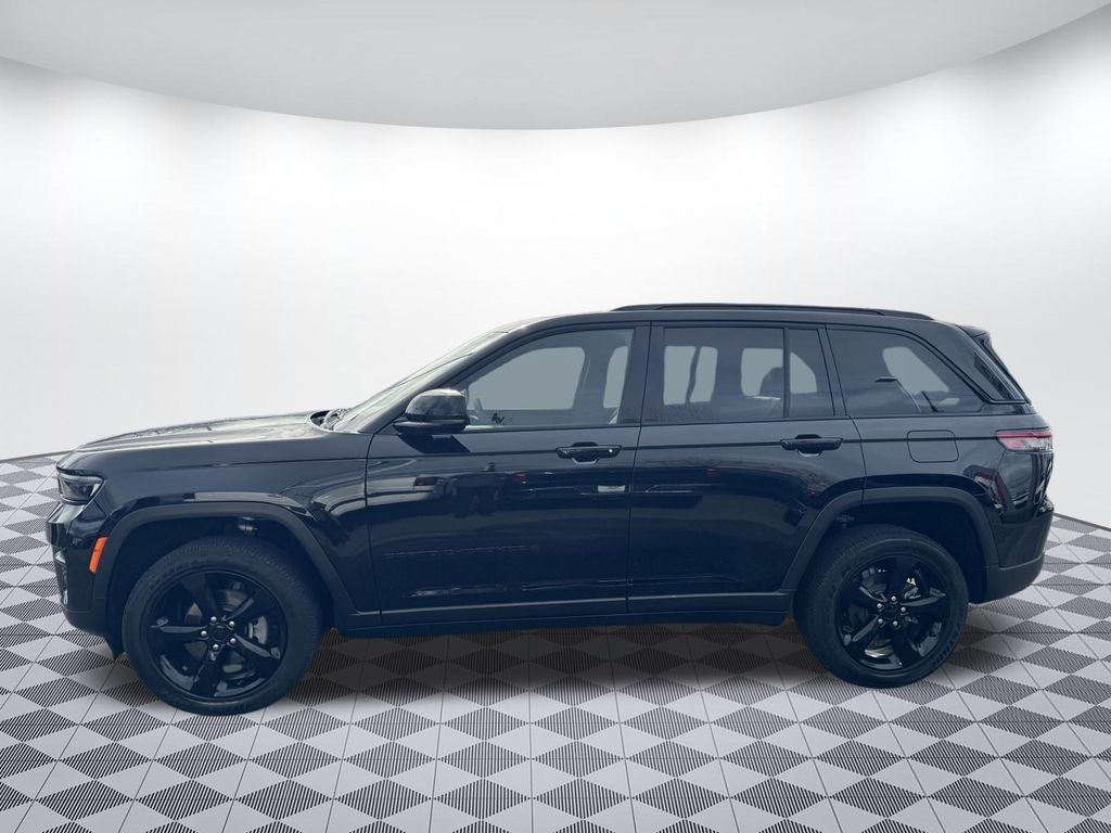 Used 2023 Jeep Grand Cherokee Altitude X SUV