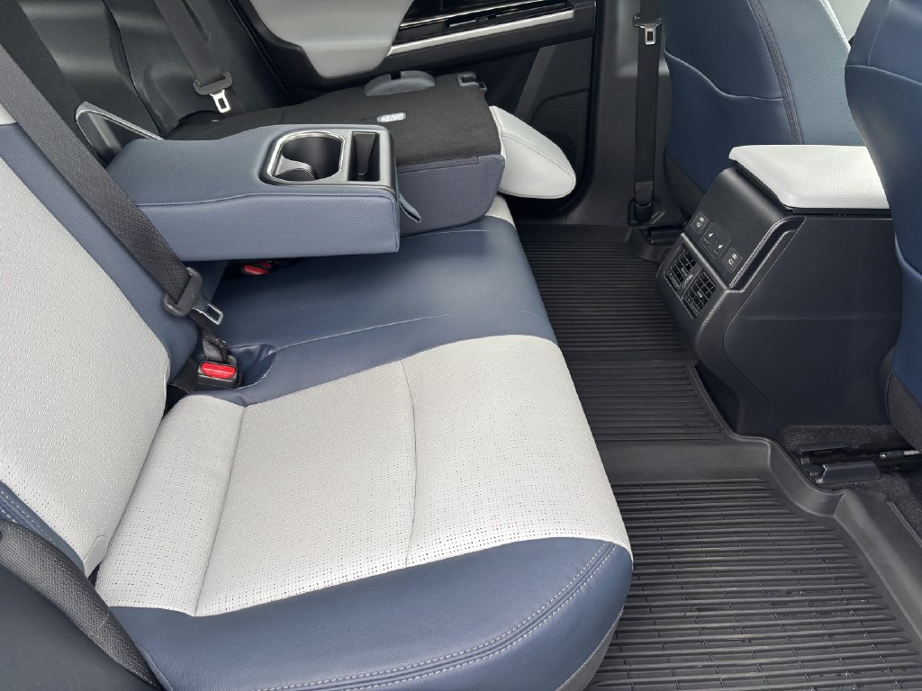 2024 Subaru Solterra Limited - Photo 28