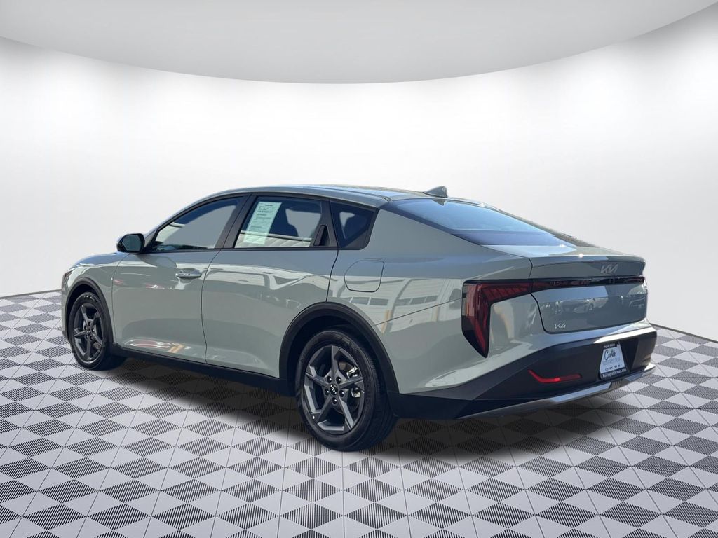 2026 Kia K4 LXS - Photo 5