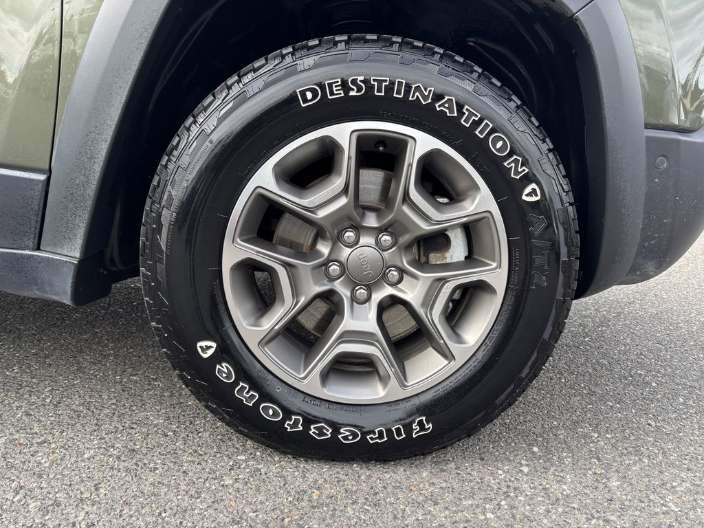 2021 Jeep Cherokee Trailhawk - Photo 9