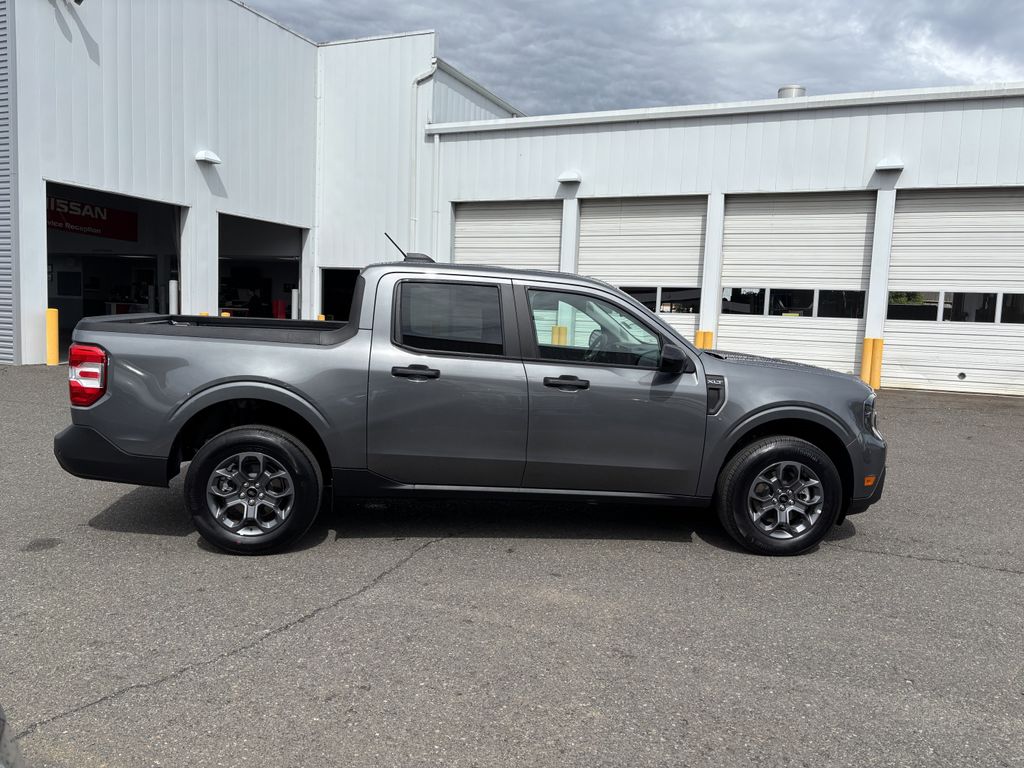 2025 Ford Maverick XLT - Photo 8
