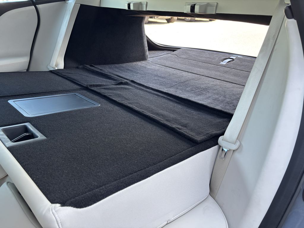 2024 Lucid Air Touring - Photo 24