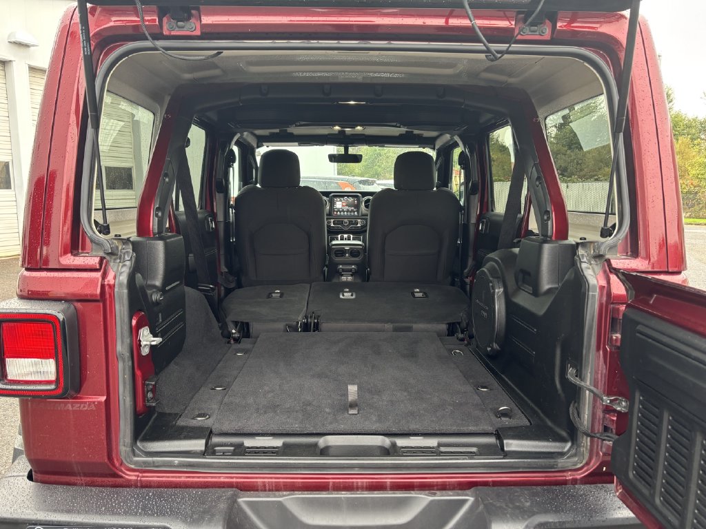 2021 Jeep Wrangler Unlimited Sahara - Photo 27