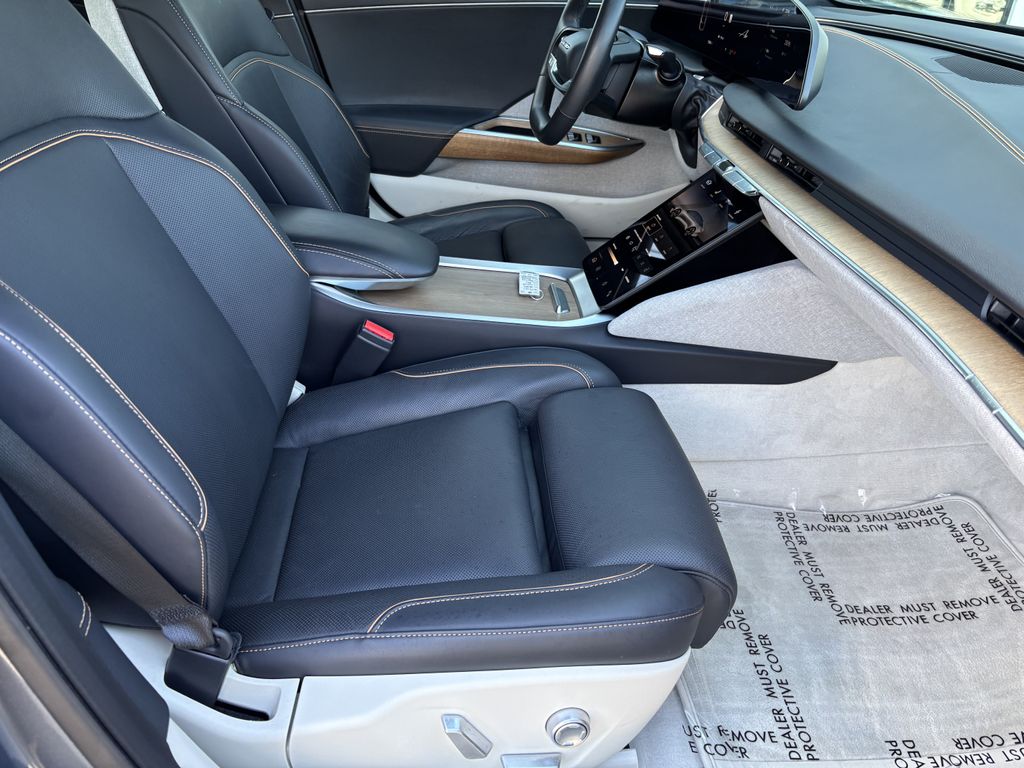 2024 Lucid Air Touring - Photo 27