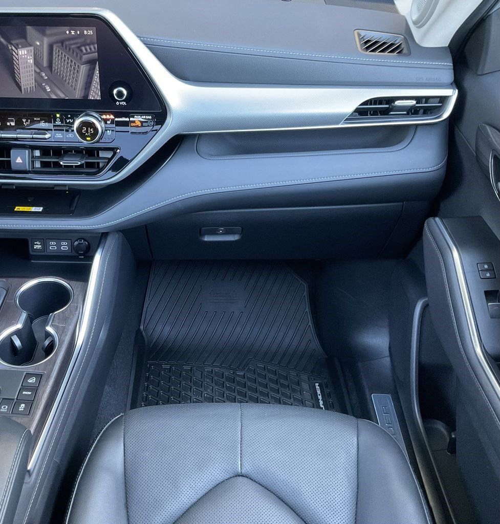 2024 Toyota Highlander Platinum - Photo 28