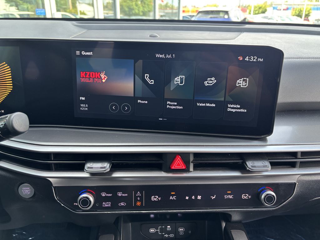 2025 Kia Sorento EX - Photo 18