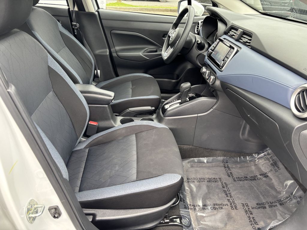 2023 Nissan Versa Sedan SV - Photo 30