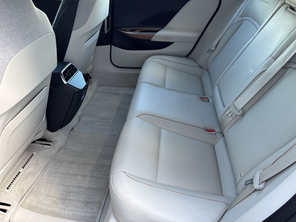2024 Lucid Air Touring - Photo 21