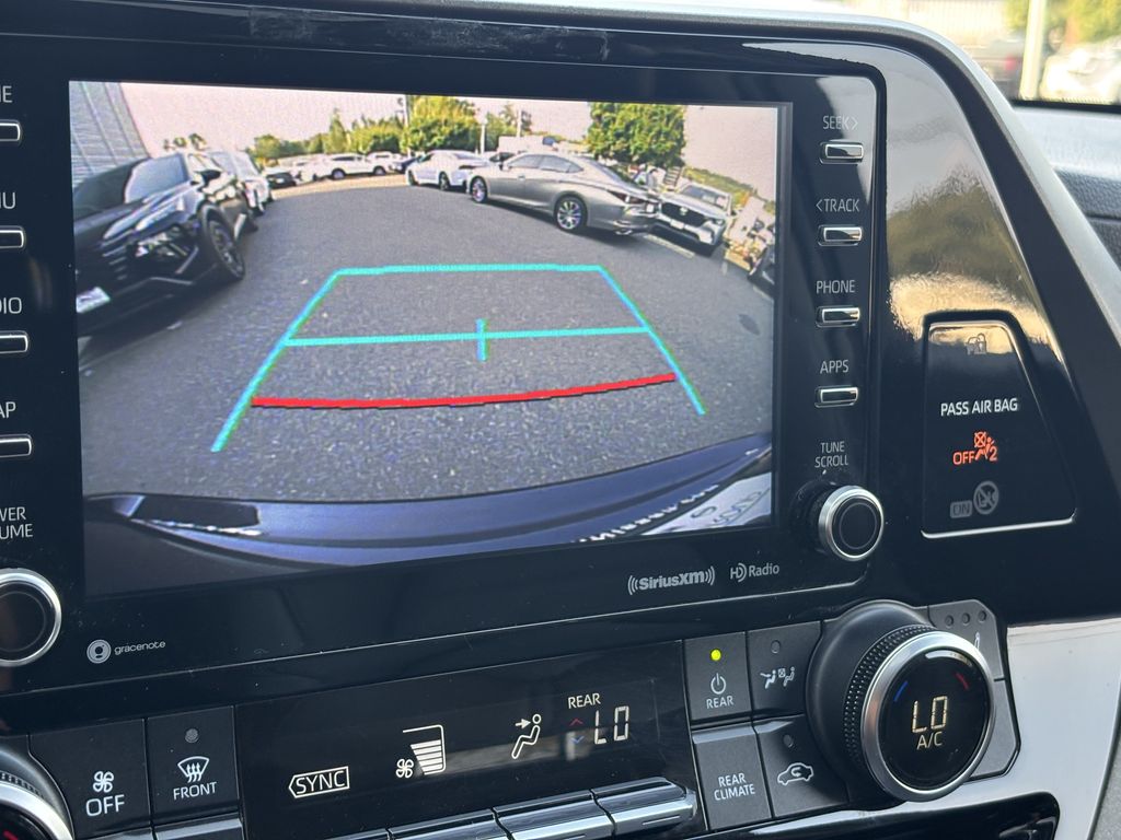 2021 Toyota Highlander XLE - Photo 27