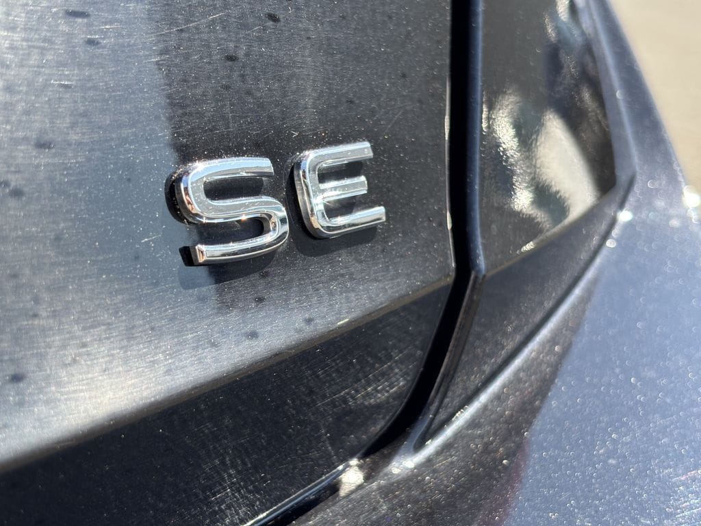 2025 Volkswagen Jetta SE - Photo 11
