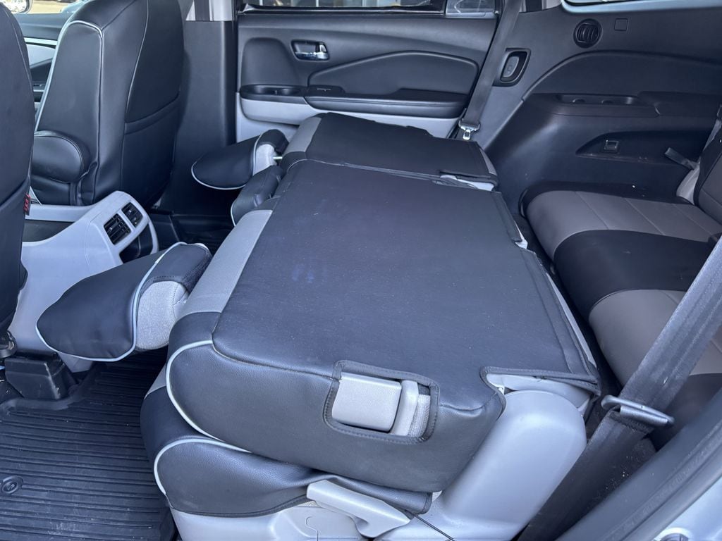 2021 Honda Pilot LX - Photo 26