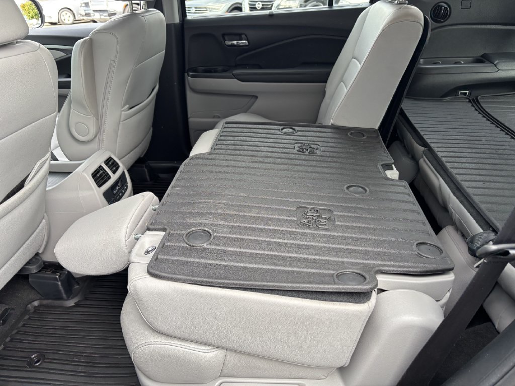 2022 Honda Pilot EX-L - Photo 24