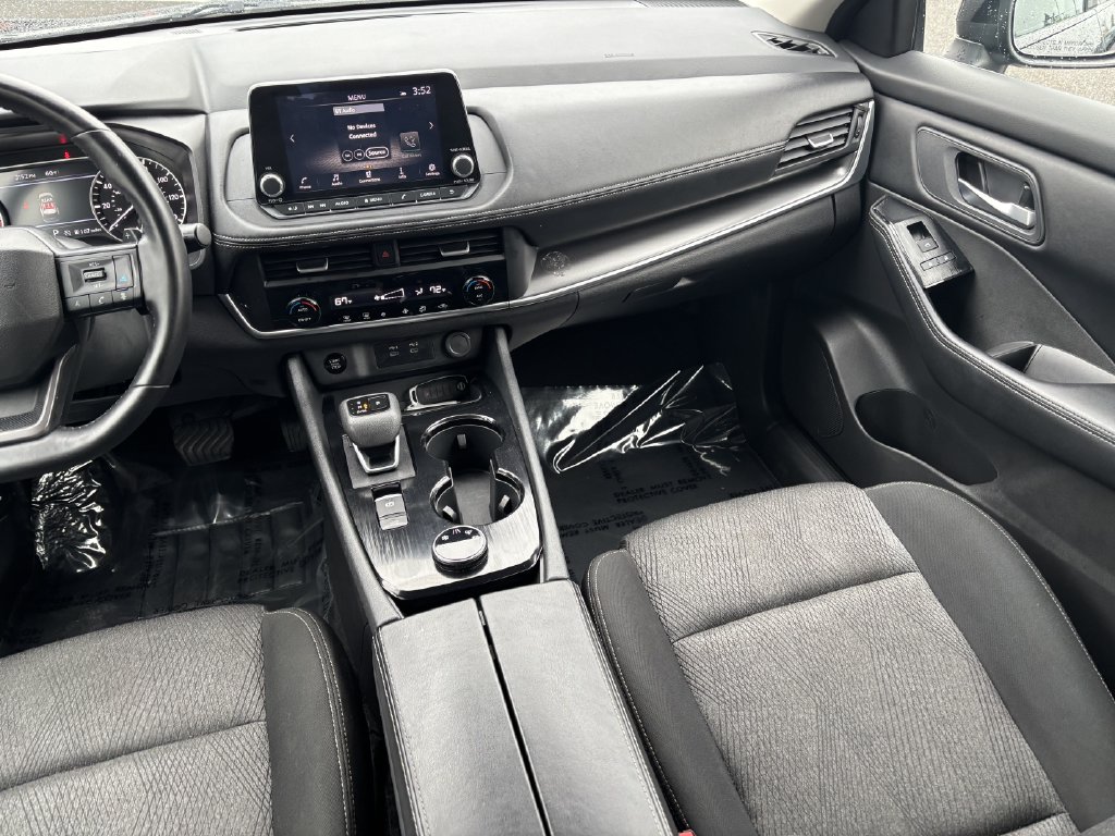 2025 Nissan Rogue SV - Photo 21