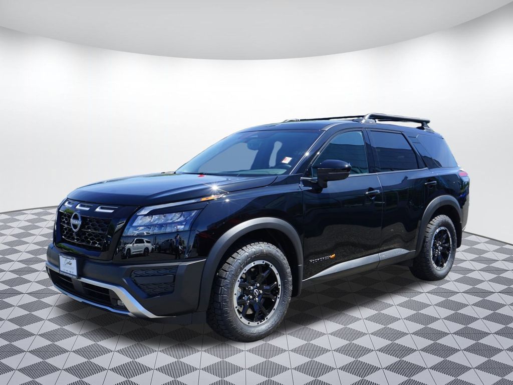 2025 Nissan Pathfinder Rock Creek photo 3