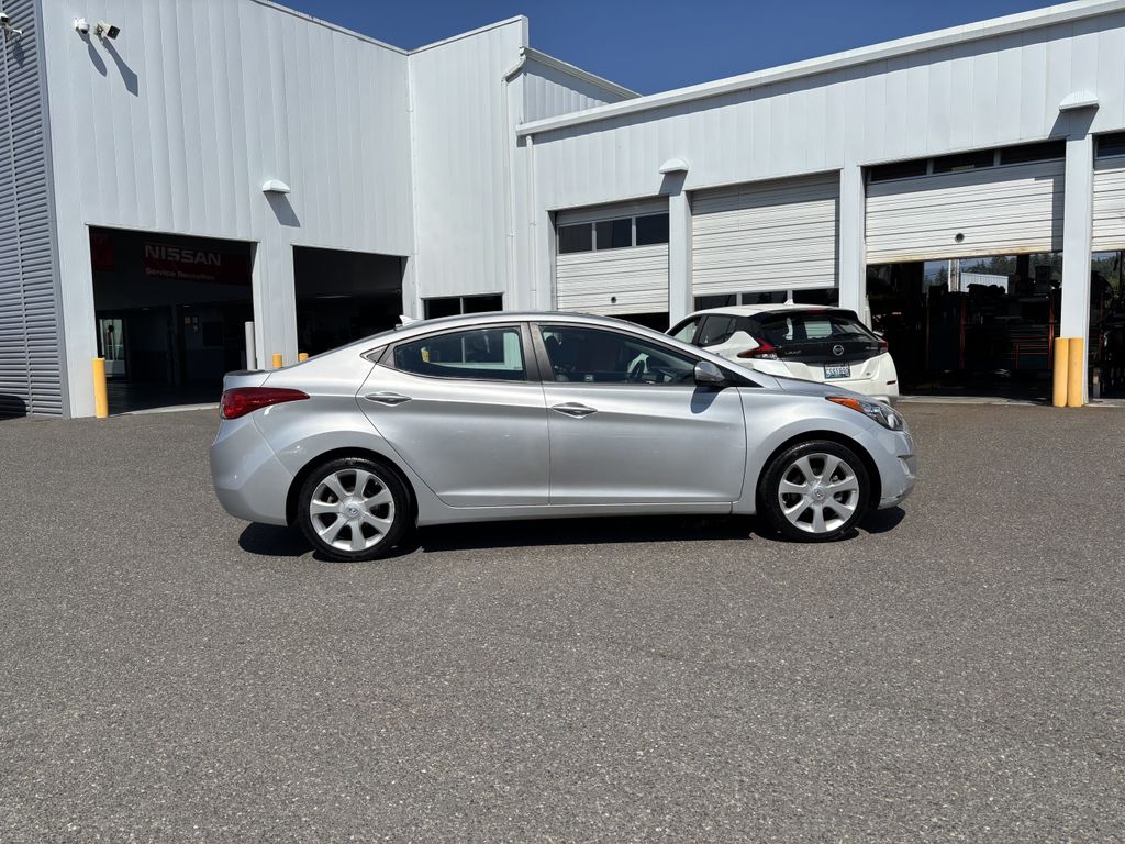 2013 Hyundai Elantra Limited - Photo 8