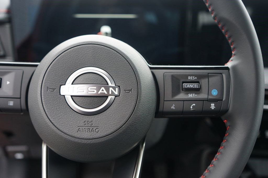 2025 Nissan Kicks SR AWD - Photo 13