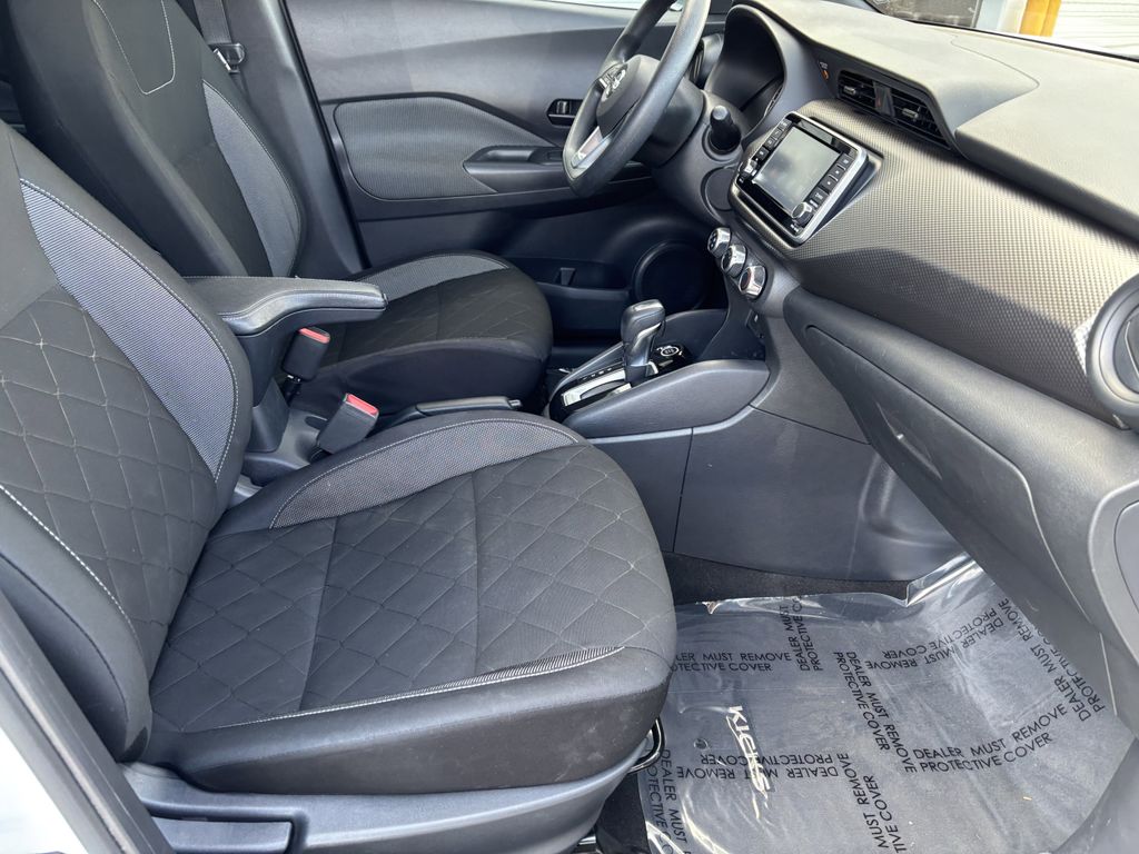 2020 Nissan Kicks S - Photo 29