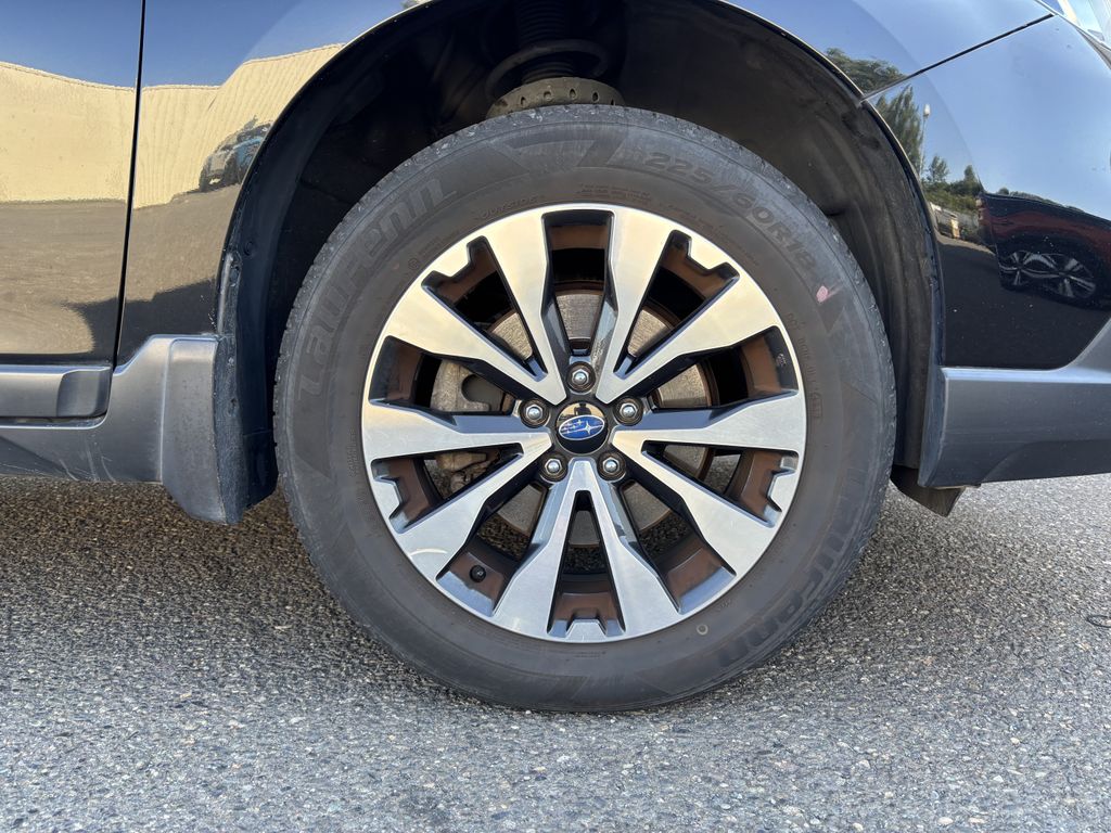 2016 Subaru Outback Limited - Photo 9