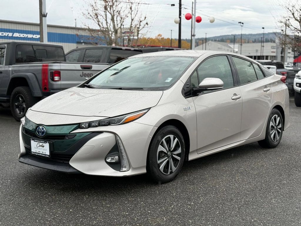 2017 Toyota Prius Prime photo 3