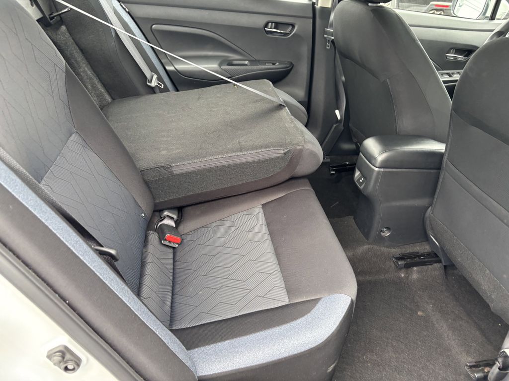 2023 Nissan Versa Sedan SV - Photo 29
