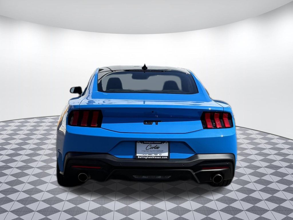 2024 Ford Mustang GT - Photo 6