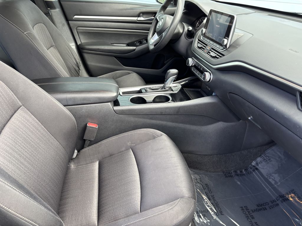 2021 Nissan Altima SV - Photo 29
