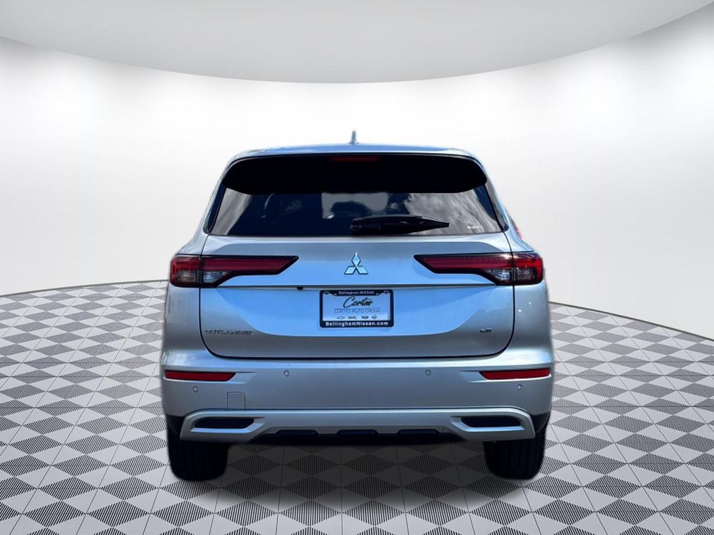 2024 Mitsubishi Outlander SE - Photo 6
