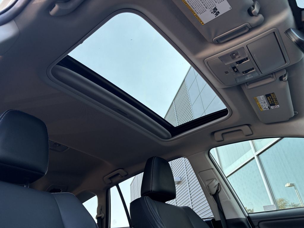 2018 Toyota RAV4 Limited - Photo 23