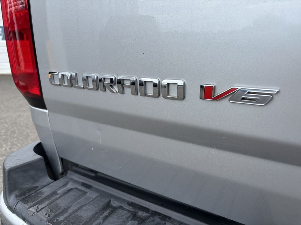 2018 Chevrolet Colorado LT - Photo 10