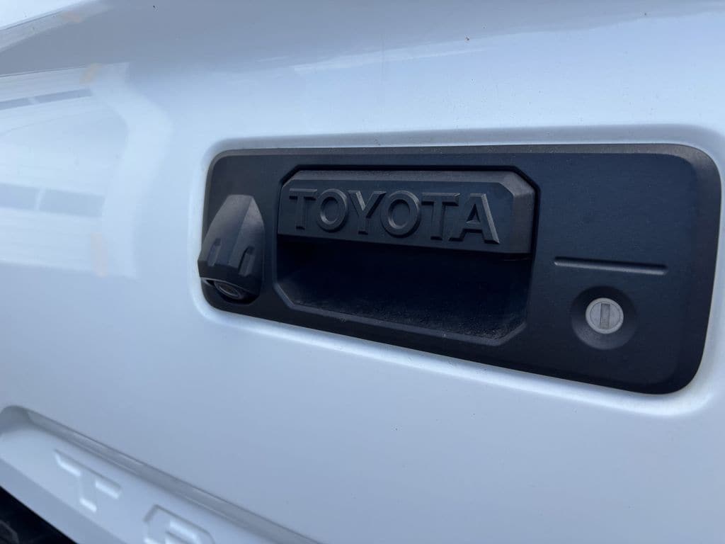 2017 Toyota Tacoma SR - Photo 10