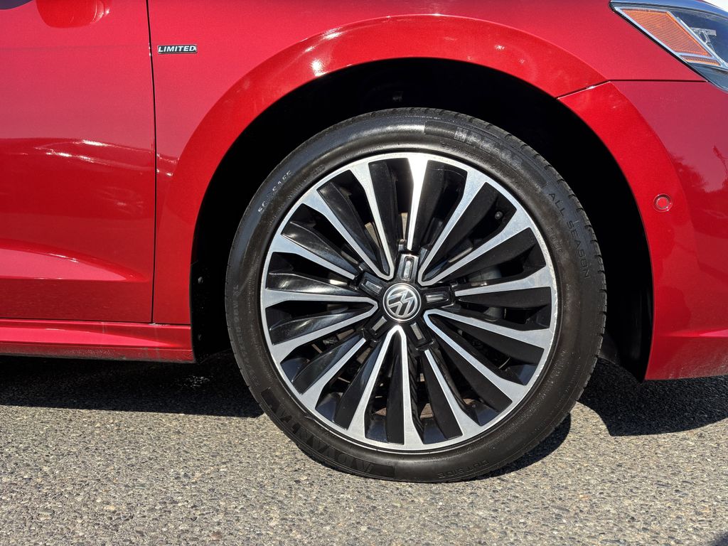 2022 Volkswagen Passat Limited Edition - Photo 8