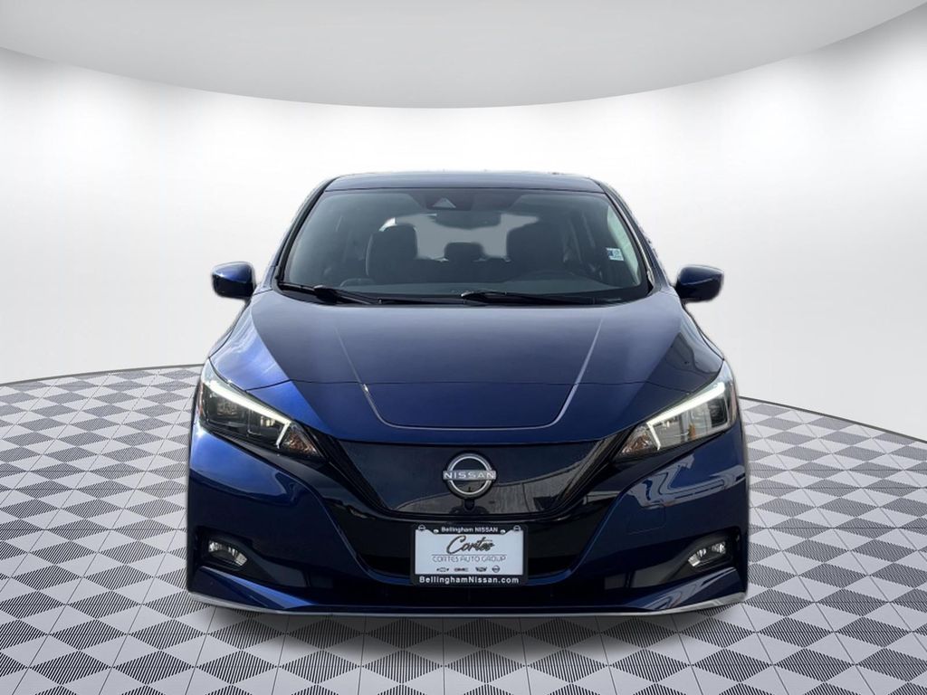 1N4CZ1CV8RC550743