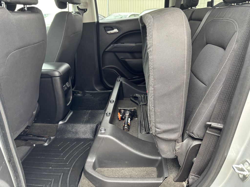 2018 Chevrolet Colorado LT - Photo 24